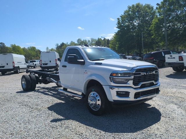 2026 RAM Ram 5500 Chassis Cab RAM 5500 BIG HORN CHASSIS REGULAR CAB 4X4 120' CA