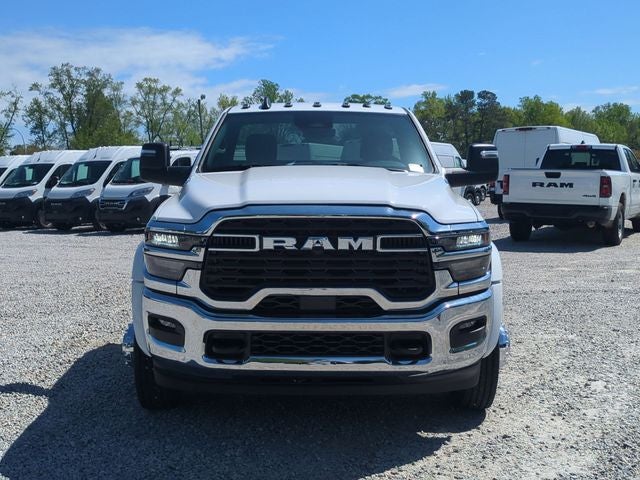 2026 RAM Ram 5500 Chassis Cab RAM 5500 BIG HORN CHASSIS REGULAR CAB 4X4 120' CA