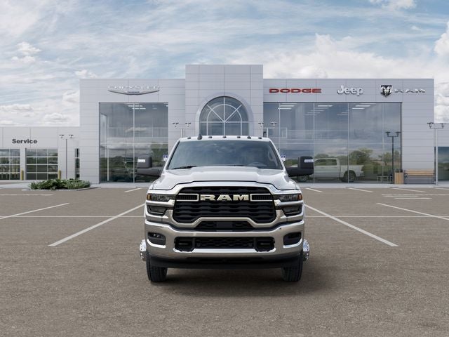 2026 RAM Ram 5500 Chassis Cab RAM 5500 BIG HORN CHASSIS REGULAR CAB 4X4 120' CA