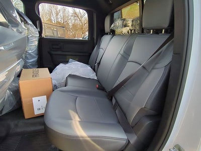 2026 RAM Ram 5500 Chassis Cab RAM 5500 TRADESMAN CHASSIS CREW CAB 4X4 84' CA