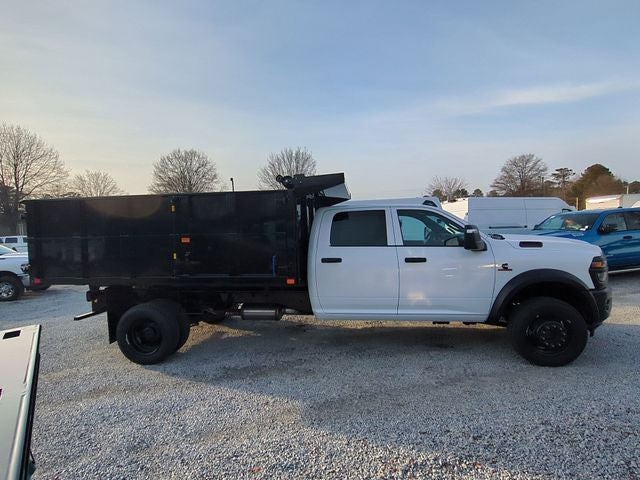 2026 RAM Ram 5500 Chassis Cab RAM 5500 TRADESMAN CHASSIS CREW CAB 4X4 84' CA
