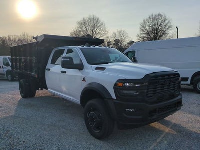 2026 RAM Ram 5500 Chassis Cab RAM 5500 TRADESMAN CHASSIS CREW CAB 4X4 84' CA