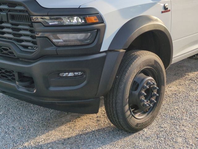 2026 RAM Ram 5500 Chassis Cab RAM 5500 TRADESMAN CHASSIS CREW CAB 4X4 84' CA