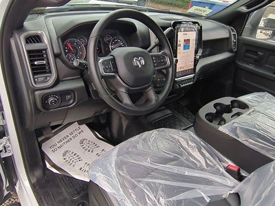 2026 RAM Ram 5500 Chassis Cab RAM 5500 TRADESMAN CHASSIS CREW CAB 4X4 84' CA