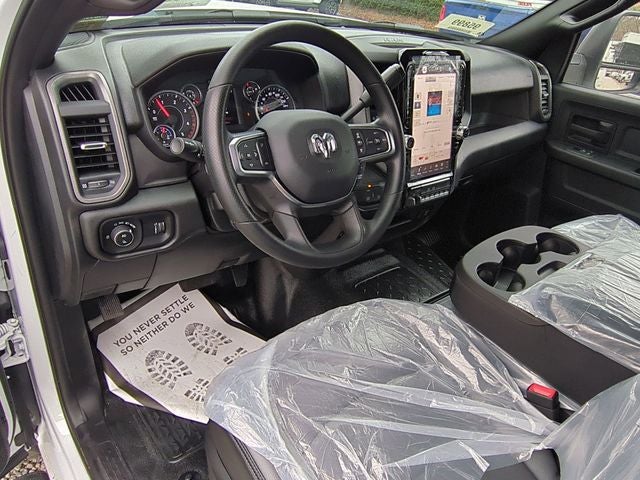 2026 RAM Ram 5500 Chassis Cab RAM 5500 TRADESMAN CHASSIS CREW CAB 4X4 84' CA