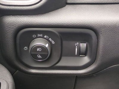 2026 RAM Ram 5500 Chassis Cab RAM 5500 TRADESMAN CHASSIS CREW CAB 4X4 84' CA