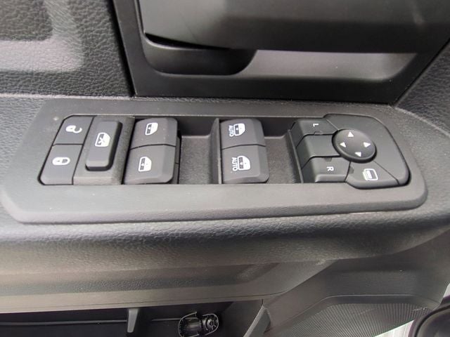 2026 RAM Ram 5500 Chassis Cab RAM 5500 TRADESMAN CHASSIS CREW CAB 4X4 84' CA