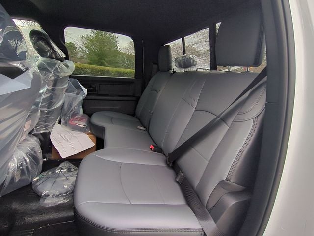 2026 RAM Ram 5500 Chassis Cab RAM 5500 TRADESMAN CHASSIS CREW CAB 4X4 84' CA