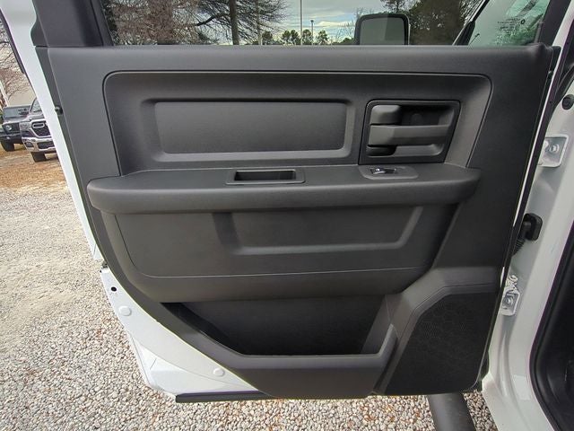 2026 RAM Ram 5500 Chassis Cab RAM 5500 TRADESMAN CHASSIS CREW CAB 4X4 84' CA