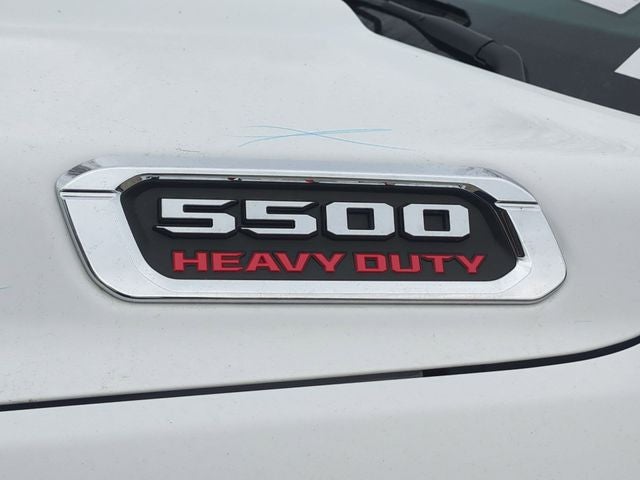 2026 RAM Ram 5500 Chassis Cab RAM 5500 TRADESMAN CHASSIS CREW CAB 4X4 84' CA