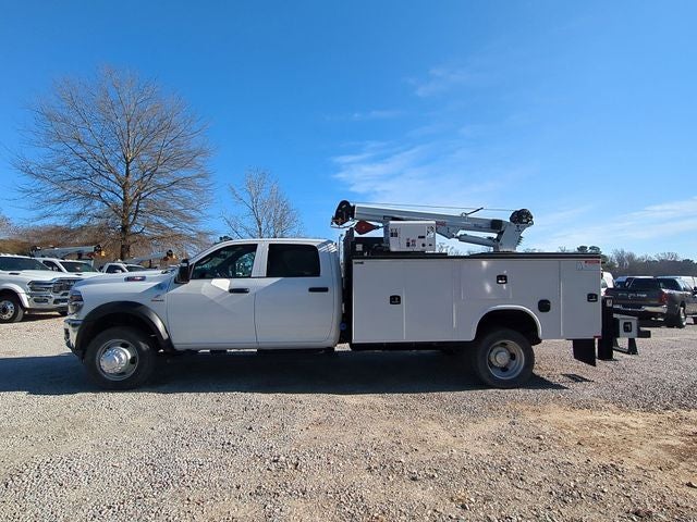 2026 RAM Ram 5500 Chassis Cab RAM 5500 TRADESMAN CHASSIS CREW CAB 4X4 84' CA