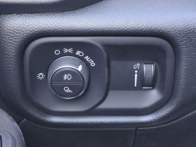 2026 RAM Ram 5500 Chassis Cab RAM 5500 TRADESMAN CHASSIS CREW CAB 4X4 84' CA