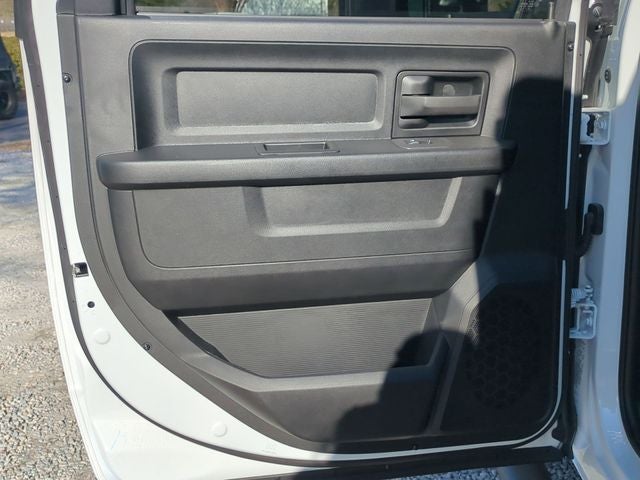 2026 RAM Ram 5500 Chassis Cab RAM 5500 TRADESMAN CHASSIS CREW CAB 4X4 84' CA