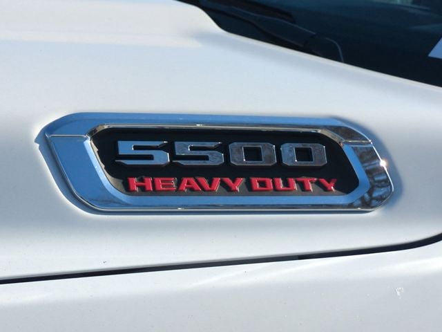 2026 RAM Ram 5500 Chassis Cab RAM 5500 TRADESMAN CHASSIS CREW CAB 4X4 84' CA