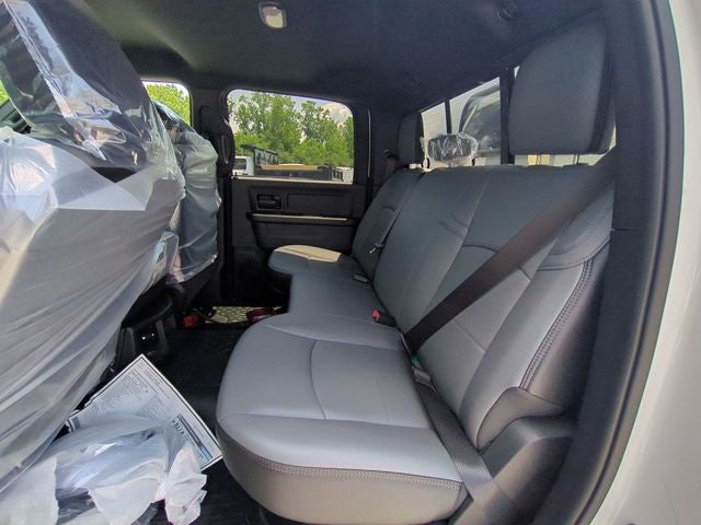 2026 RAM Ram 5500 Chassis Cab RAM 5500 TRADESMAN CHASSIS CREW CAB 4X4 84' CA