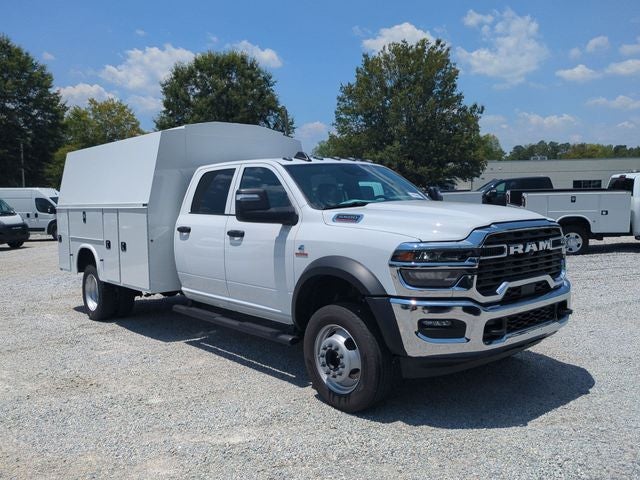 2026 RAM Ram 5500 Chassis Cab RAM 5500 TRADESMAN CHASSIS CREW CAB 4X4 84' CA