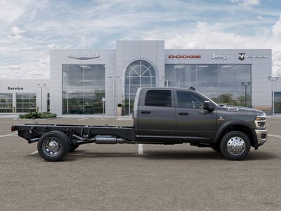 2026 RAM Ram 5500 Chassis Cab RAM 5500 TRADESMAN CHASSIS CREW CAB 4X4 84' CA