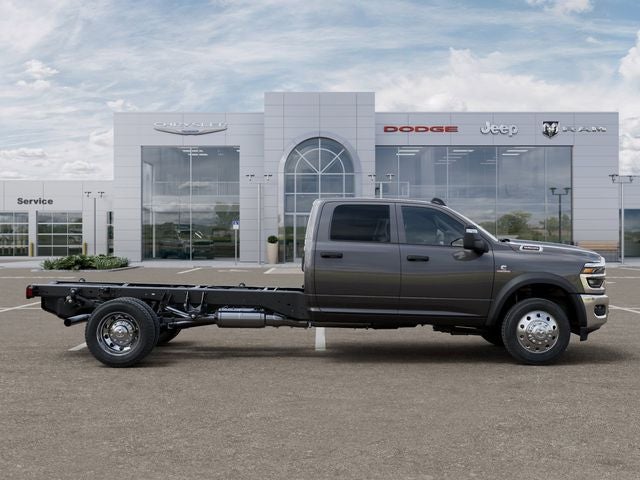 2026 RAM Ram 5500 Chassis Cab RAM 5500 TRADESMAN CHASSIS CREW CAB 4X4 84' CA