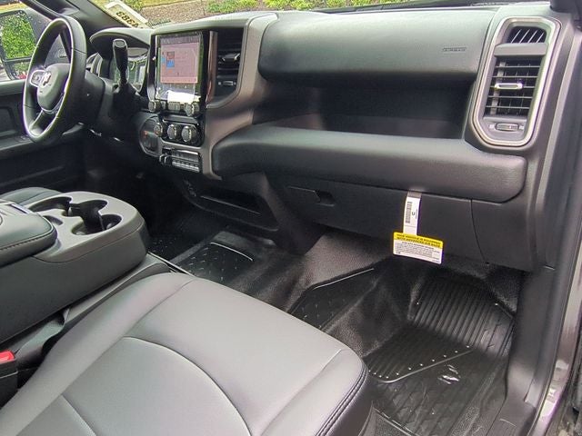 2026 RAM Ram 5500 Chassis Cab RAM 5500 TRADESMAN CHASSIS CREW CAB 4X4 84' CA
