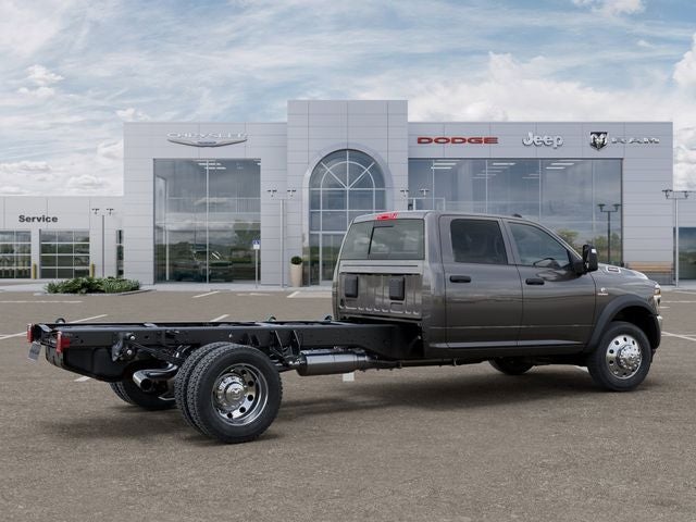 2026 RAM Ram 5500 Chassis Cab RAM 5500 TRADESMAN CHASSIS CREW CAB 4X4 84' CA