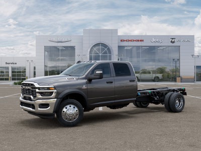 2026 RAM Ram 5500 Chassis Cab RAM 5500 TRADESMAN CHASSIS CREW CAB 4X4 84' CA
