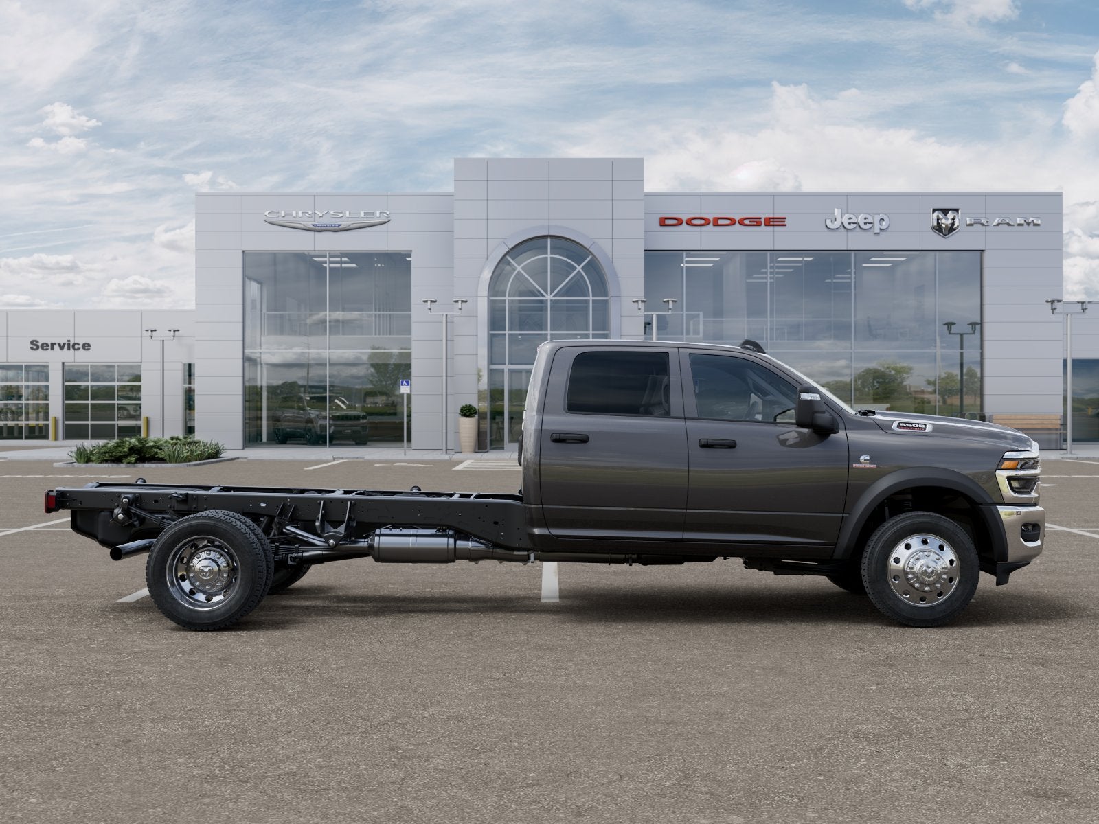 2026 RAM Ram 5500 Chassis Cab RAM 5500 TRADESMAN CHASSIS CREW CAB 4X4 84' CA