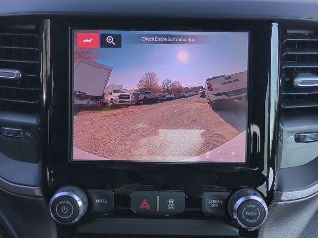 2026 RAM Ram 5500 Chassis Cab RAM 5500 TRADESMAN CHASSIS CREW CAB 4X4 84' CA