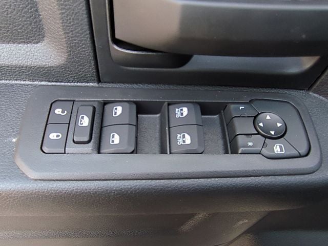 2026 RAM Ram 5500 Chassis Cab RAM 5500 TRADESMAN CHASSIS CREW CAB 4X4 84' CA