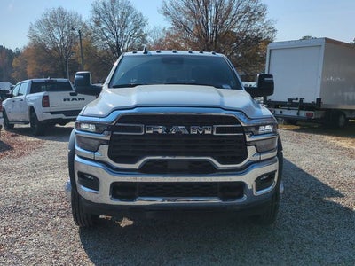 2026 RAM Ram 5500 Chassis Cab RAM 5500 TRADESMAN CHASSIS CREW CAB 4X4 84' CA