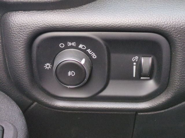 2026 RAM Ram 5500 Chassis Cab RAM 5500 TRADESMAN CHASSIS CREW CAB 4X4 84' CA