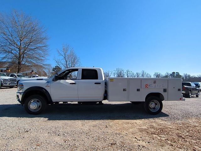 2026 RAM Ram 5500 Chassis Cab RAM 5500 TRADESMAN CHASSIS CREW CAB 4X4 84' CA