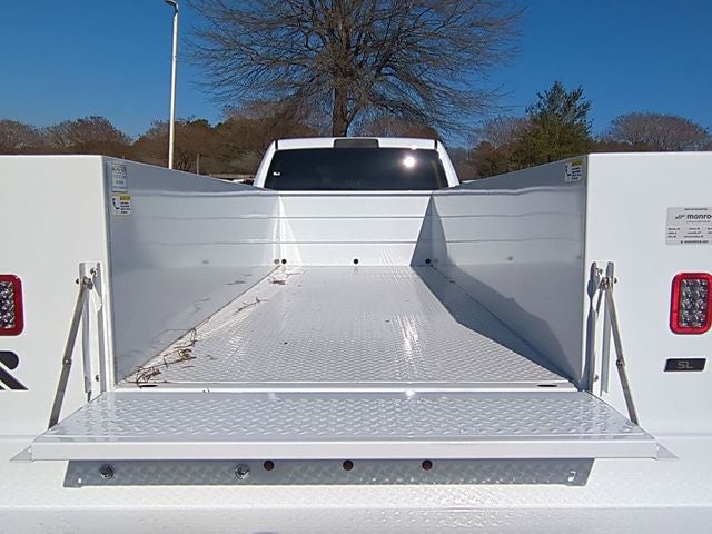 2026 RAM Ram 5500 Chassis Cab RAM 5500 TRADESMAN CHASSIS CREW CAB 4X4 84' CA