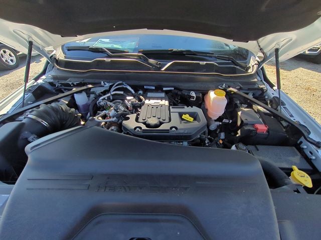 2026 RAM Ram 5500 Chassis Cab RAM 5500 TRADESMAN CHASSIS CREW CAB 4X4 84' CA