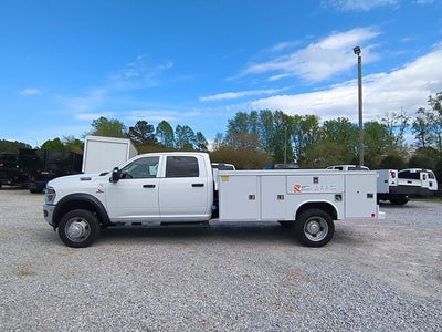 2026 RAM Ram 5500 Chassis Cab RAM 5500 TRADESMAN CHASSIS CREW CAB 4X4 84' CA