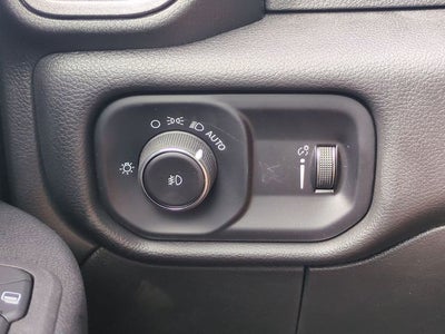 2026 RAM Ram 5500 Chassis Cab RAM 5500 TRADESMAN CHASSIS CREW CAB 4X4 84' CA