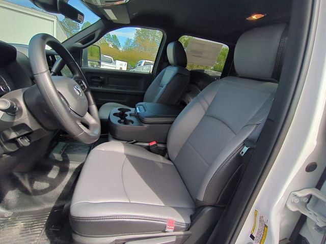 2026 RAM Ram 5500 Chassis Cab RAM 5500 TRADESMAN CHASSIS CREW CAB 4X4 84' CA