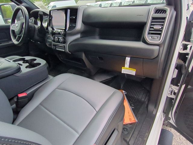 2026 RAM Ram 5500 Chassis Cab RAM 5500 TRADESMAN CHASSIS CREW CAB 4X4 84' CA