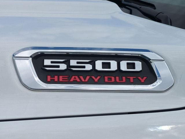 2026 RAM Ram 5500 Chassis Cab RAM 5500 TRADESMAN CHASSIS CREW CAB 4X4 84' CA