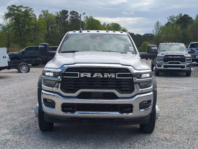 2026 RAM Ram 5500 Chassis Cab RAM 5500 TRADESMAN CHASSIS CREW CAB 4X4 84' CA