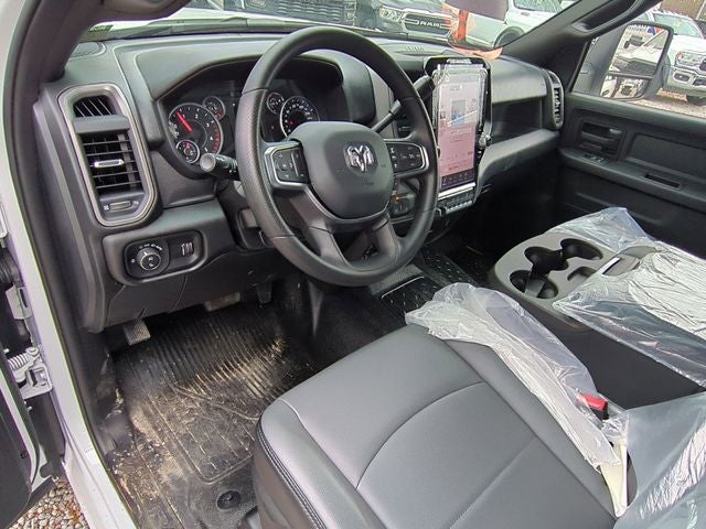 2026 RAM Ram 5500 Chassis Cab RAM 5500 TRADESMAN CHASSIS CREW CAB 4X4 84' CA