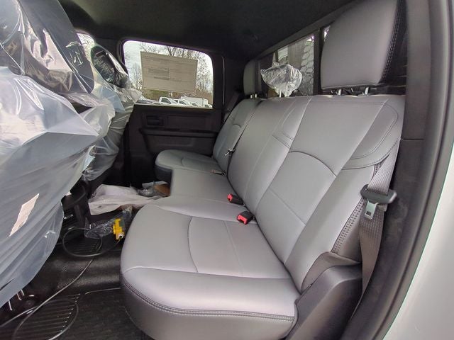 2026 RAM Ram 5500 Chassis Cab RAM 5500 TRADESMAN CHASSIS CREW CAB 4X4 84' CA