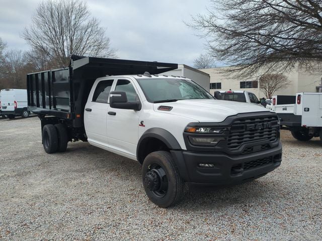 2026 RAM Ram 5500 Chassis Cab RAM 5500 TRADESMAN CHASSIS CREW CAB 4X4 84' CA