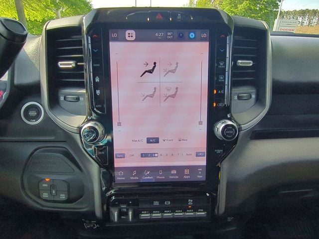 2026 RAM Ram 5500 Chassis Cab RAM 5500 TRADESMAN CHASSIS CREW CAB 4X4 84' CA