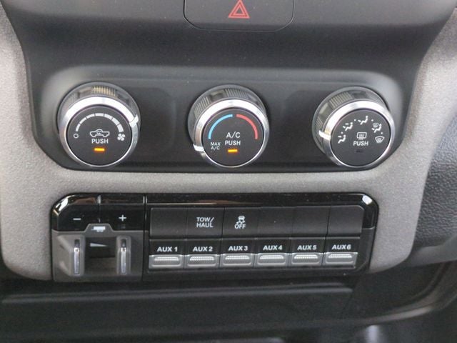 2024 RAM Ram 3500 Chassis Cab RAM 3500 TRADESMAN CREW CAB CHASSIS 4X2 60' CA