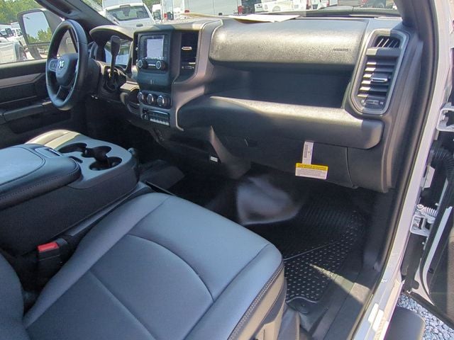 2024 RAM Ram 3500 Chassis Cab RAM 3500 TRADESMAN CHASSIS REGULAR CAB 4X4 84' CA