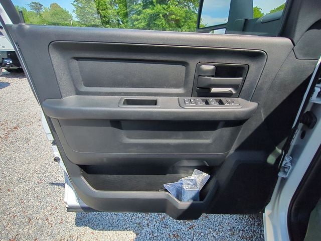 2026 RAM Ram 3500 Chassis Cab RAM 3500 TRADESMAN CREW CAB CHASSIS 4X4 60' CA