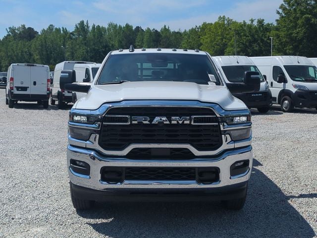 2026 RAM Ram 3500 Chassis Cab RAM 3500 TRADESMAN CREW CAB CHASSIS 4X4 60' CA