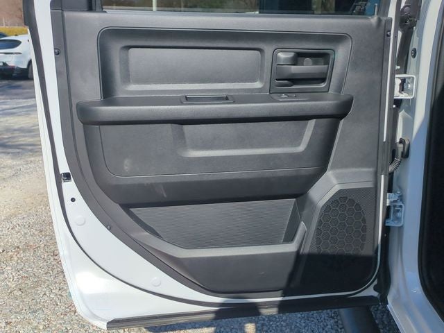 2026 RAM Ram 3500 Chassis Cab RAM 3500 TRADESMAN CREW CAB CHASSIS 4X4 60' CA