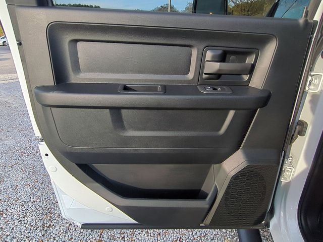 2026 RAM Ram 3500 Chassis Cab RAM 3500 TRADESMAN CREW CAB CHASSIS 4X4 60' CA