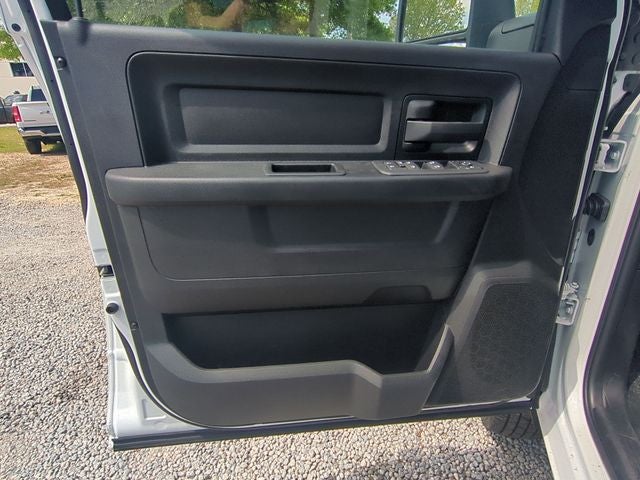 2026 RAM Ram 3500 Chassis Cab RAM 3500 TRADESMAN CREW CAB CHASSIS 4X4 60' CA